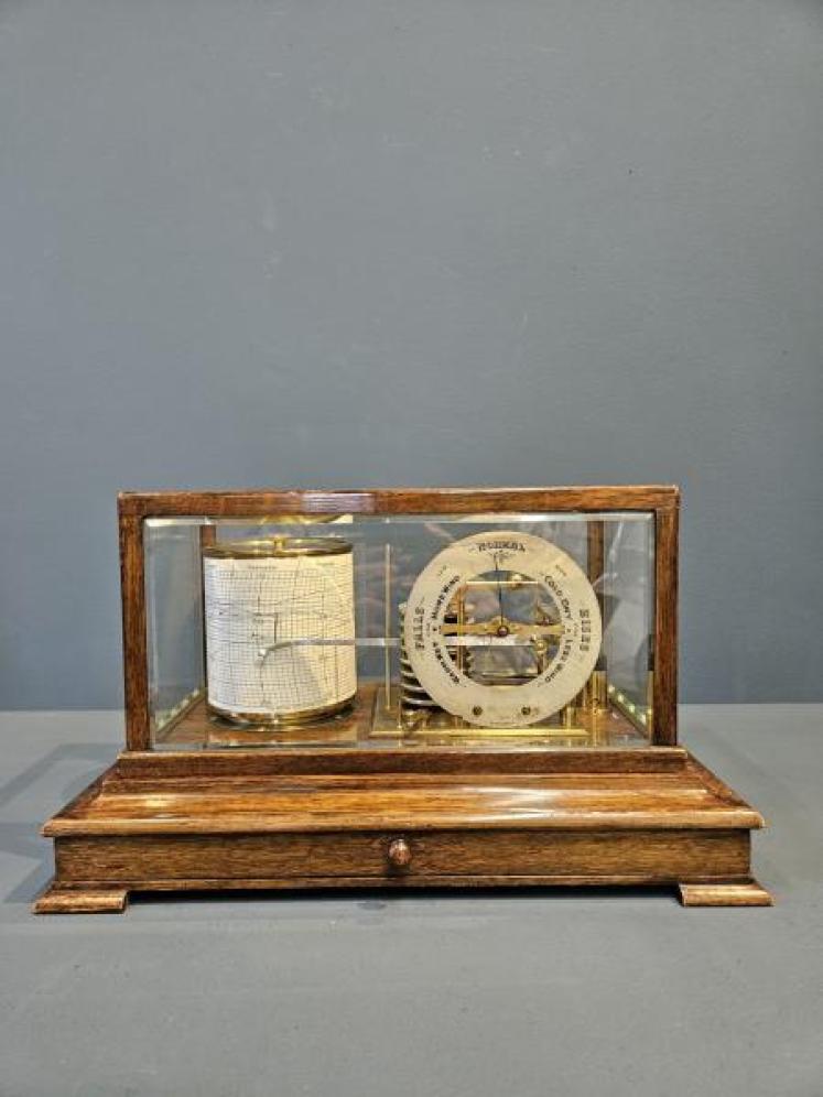 Late Victorian Oak Barograph  - Image 4