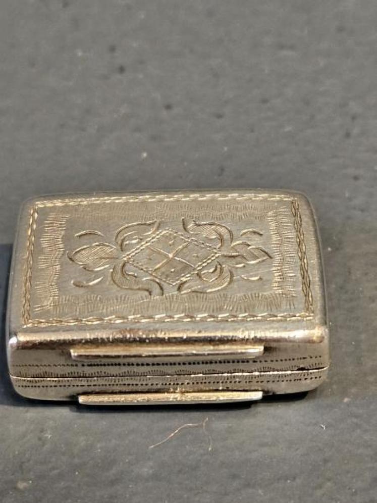 Early Victorian Silver Vinaigrette - Image 4