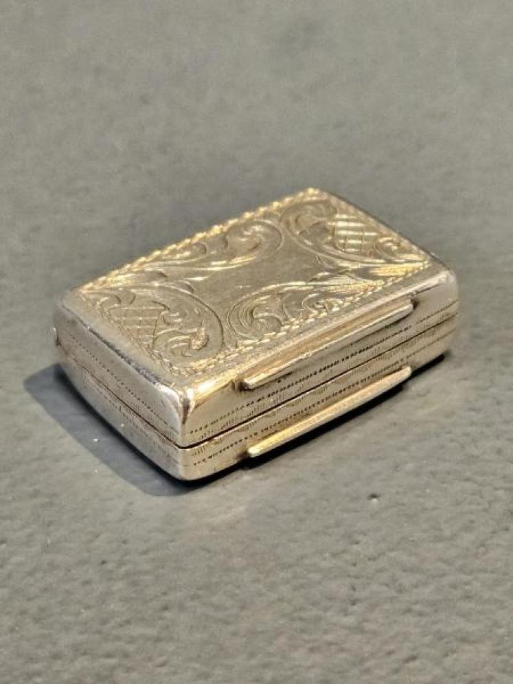 Early Victorian Silver Vinaigrette - Image 6