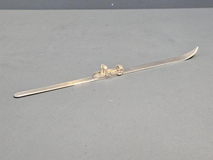 Unusual Silver Ski Paper Knife - Image 5