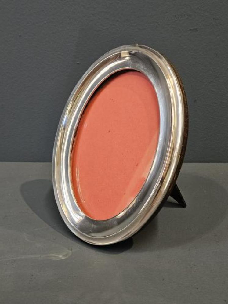 George V Oval Silver Photo Frame - Image 5