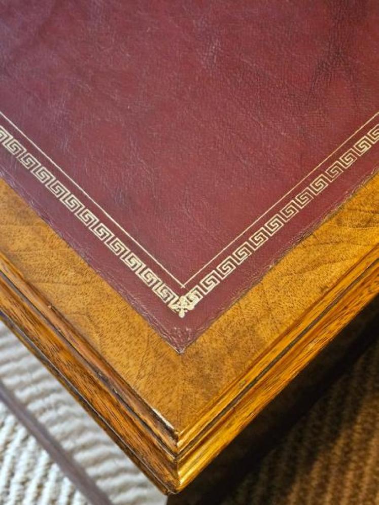 Edwardian Figured Walnut Pedestal Desk - Image 6