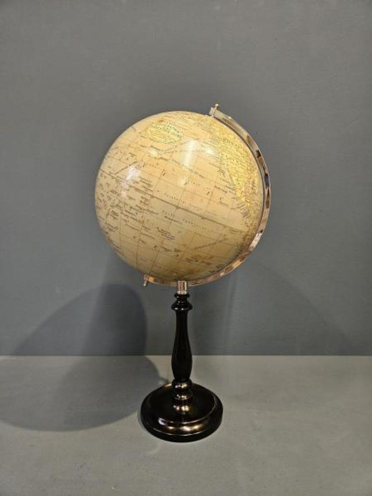 1930's Geographia 10" Paper Mache Globe - Image 1