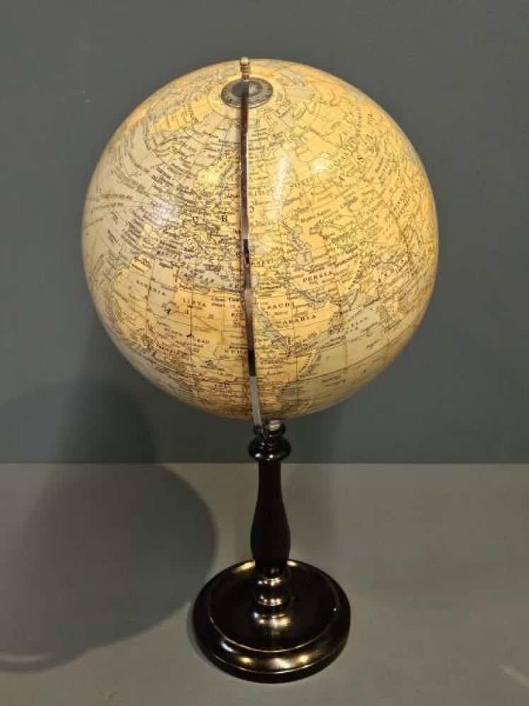 1930's Geographia 10" Paper Mache Globe - Image 3