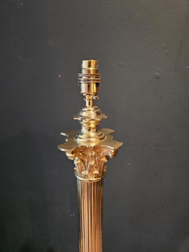 Top Quality Edwardian Brass Corinthian Column Lamp Standard - Image 2