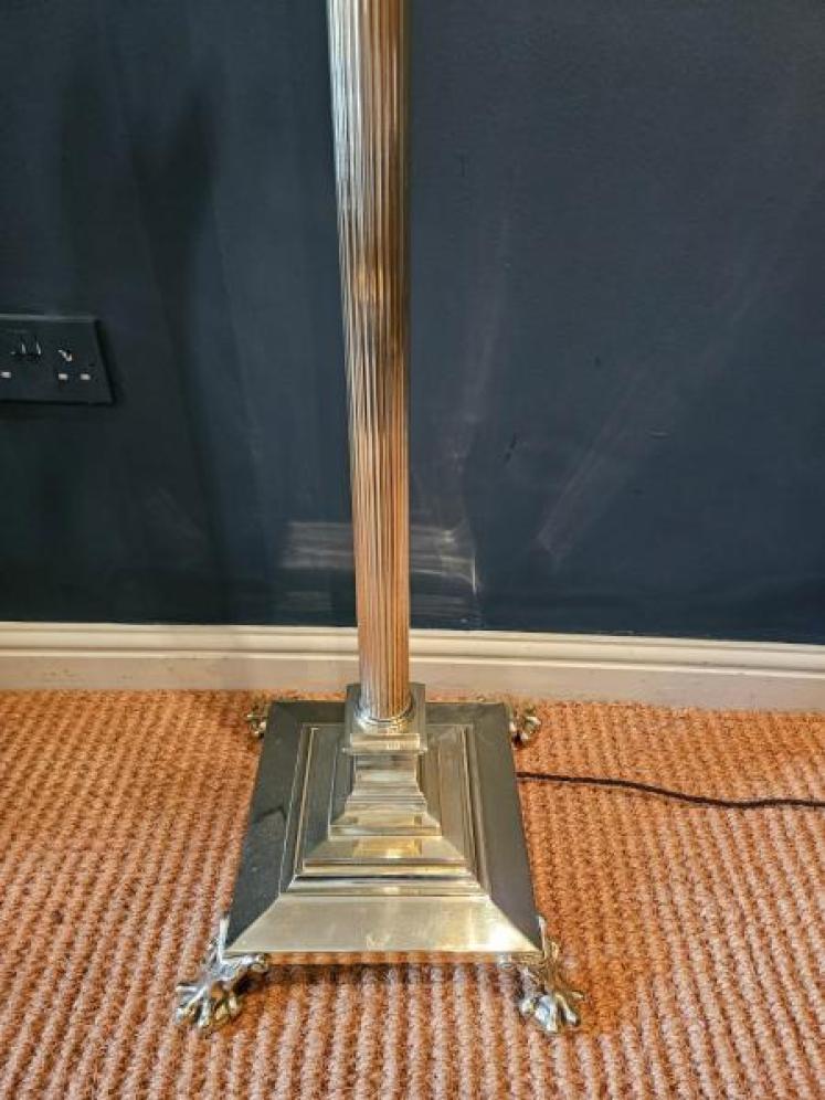 Top Quality Edwardian Brass Corinthian Column Lamp Standard - Image 3