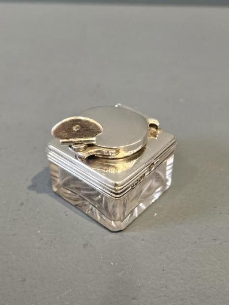 William IV Silver Topped Travelling Ink Well  - Image 2