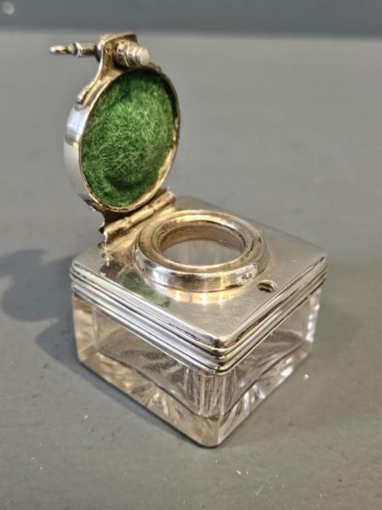 William IV Silver Topped Travelling Ink Well  - Image 5