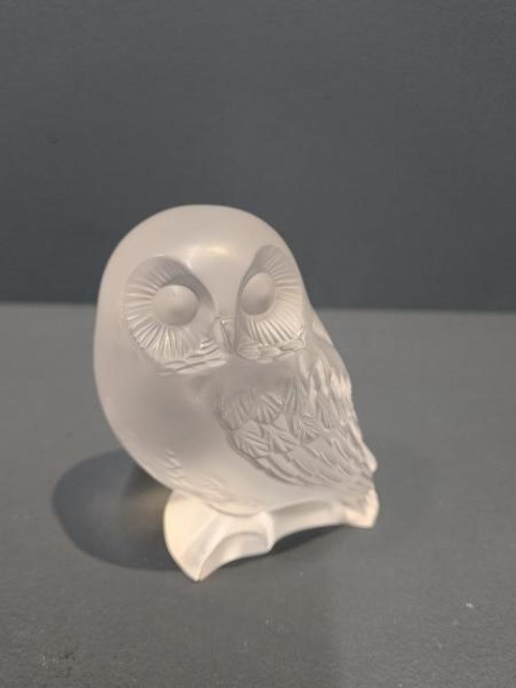 Lalique Opalescent Owl - Image 3