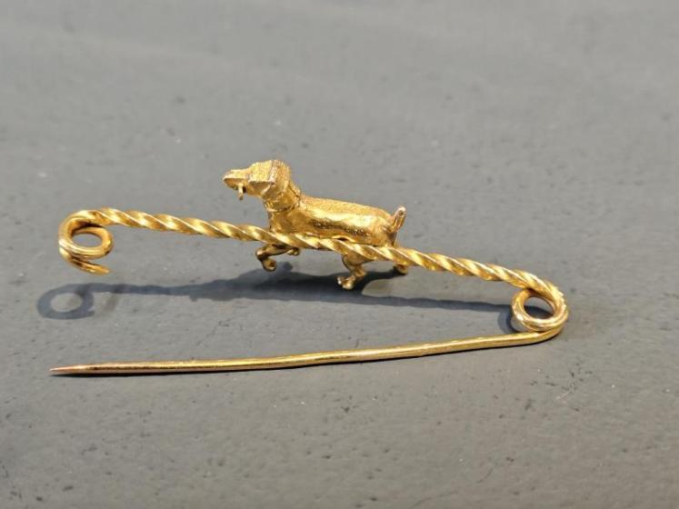 Victorian 9ct Gold Terrier Tie Bar - Image 2