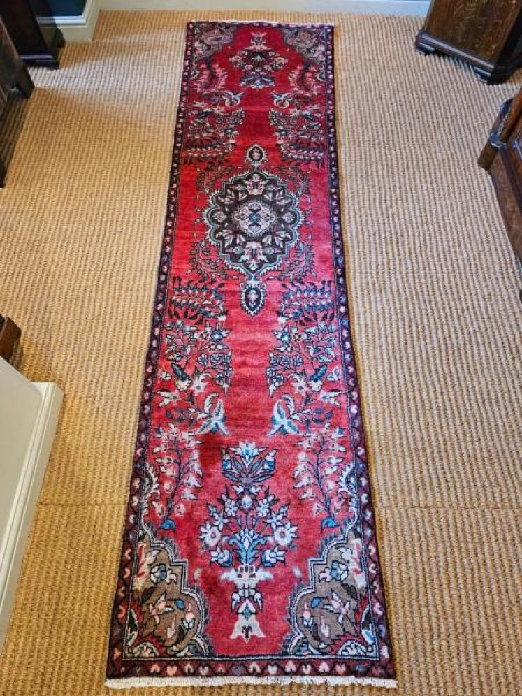 Immaculate 9' 6" Persian Pure Wool Runner - Image 1