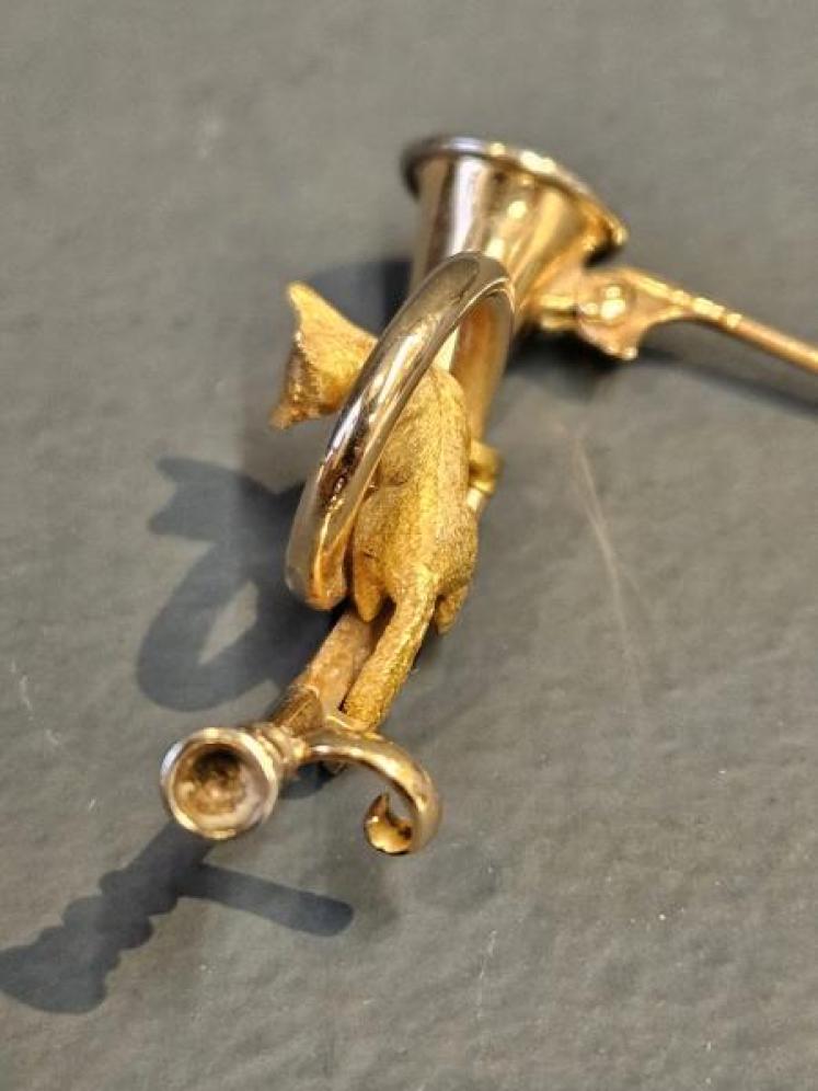 Gold Fox & Hunting Horn Brooch - Image 5
