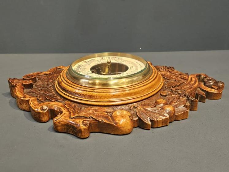 Superb Quality Victorian Carved Oak Barometer - Image 4