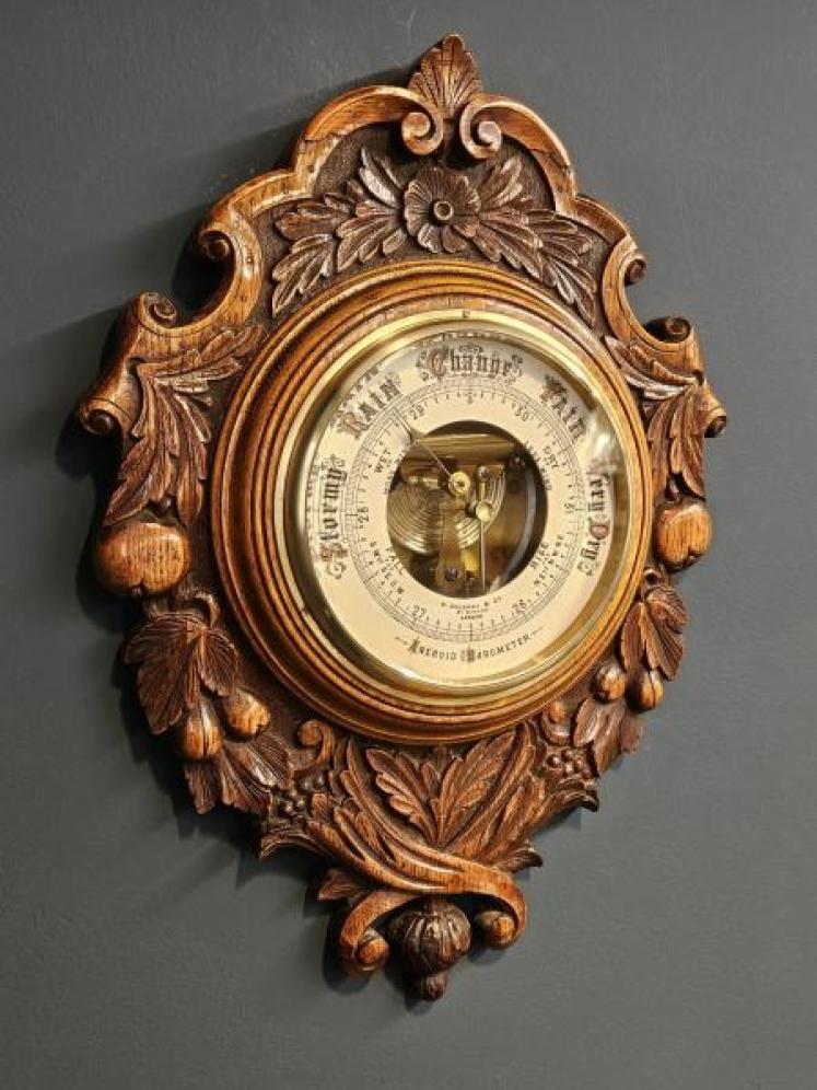 Superb Quality Victorian Carved Oak Barometer - Image 6