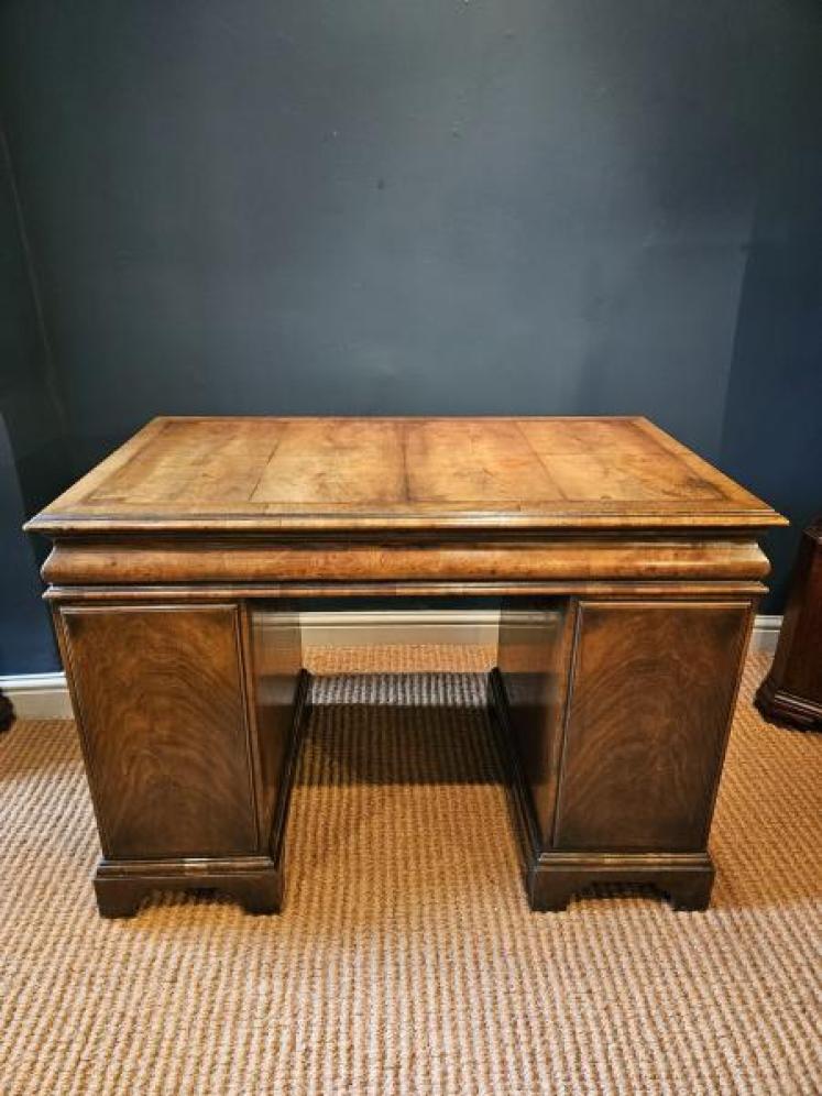 Quality Edwardian Walnut Writing Desk - Image 5