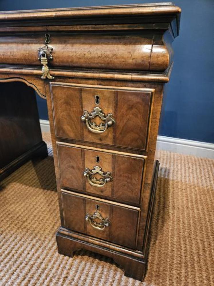 Quality Edwardian Walnut Writing Desk - Image 7