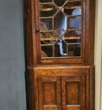 George III Oak Floor Standing Corner Cupboard