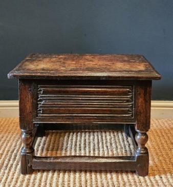 Early Oak Box Stool
