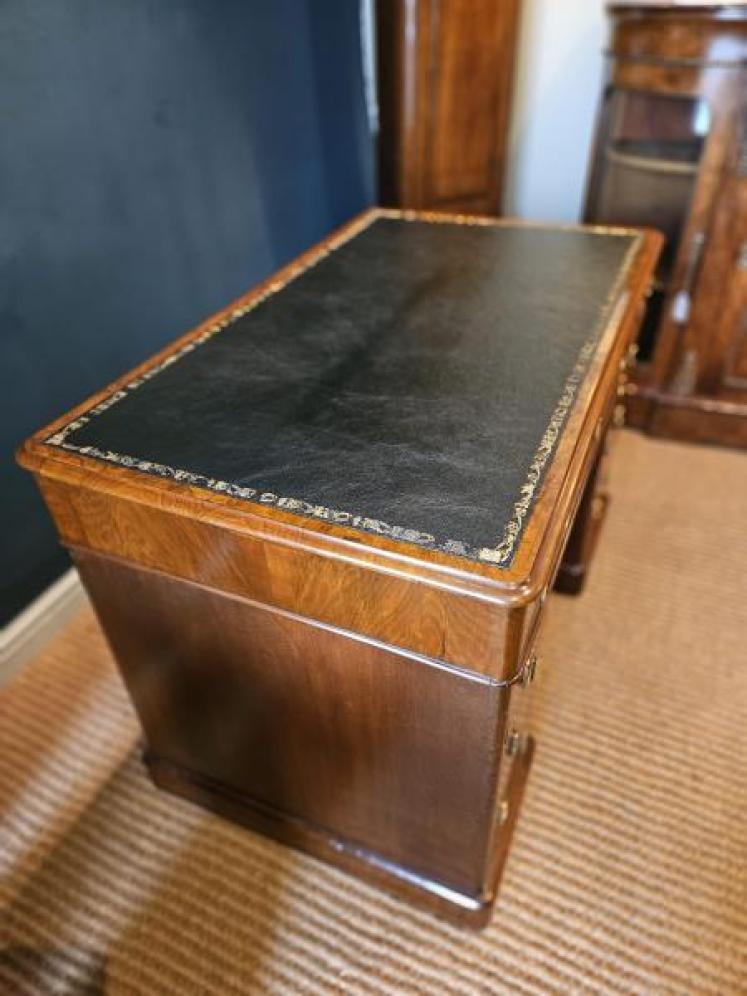 Victorian Burr Walnut Pedestal Desk - Image 4