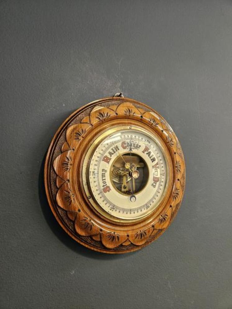 Late Victorian Walnut Cased Aneroid Barometer - Image 2