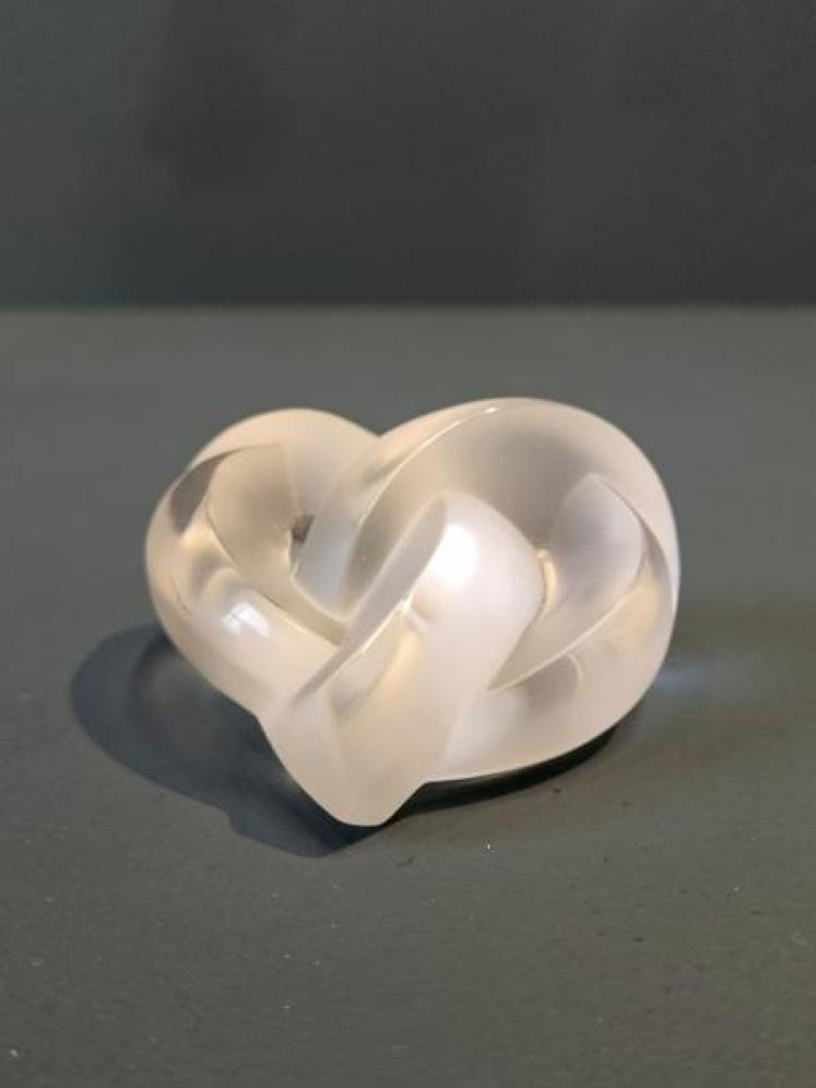  Lalique Heart Paperweight - Image 3