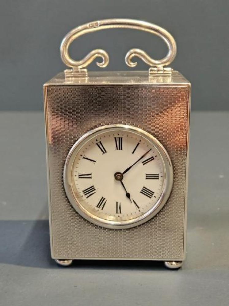 George V Engine Turned Silver Carriage Clock - Image 3