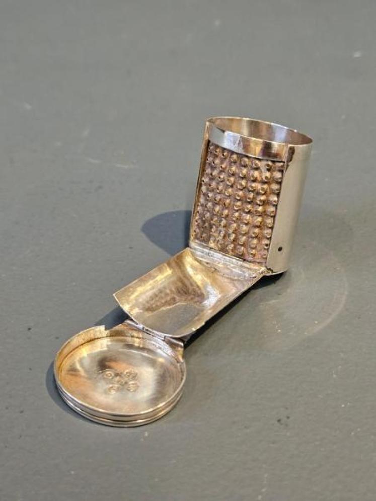 George III Silver Nutmeg Grater - Image 3