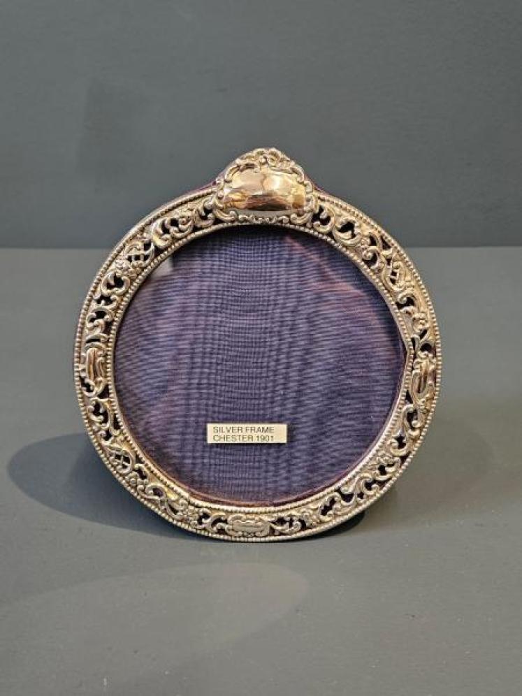Victorian Embossed Chester Silver Photo Frame - Image 1