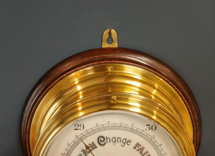 Victorian Barker of Kensington Bulkhead Barometer  - Image 4