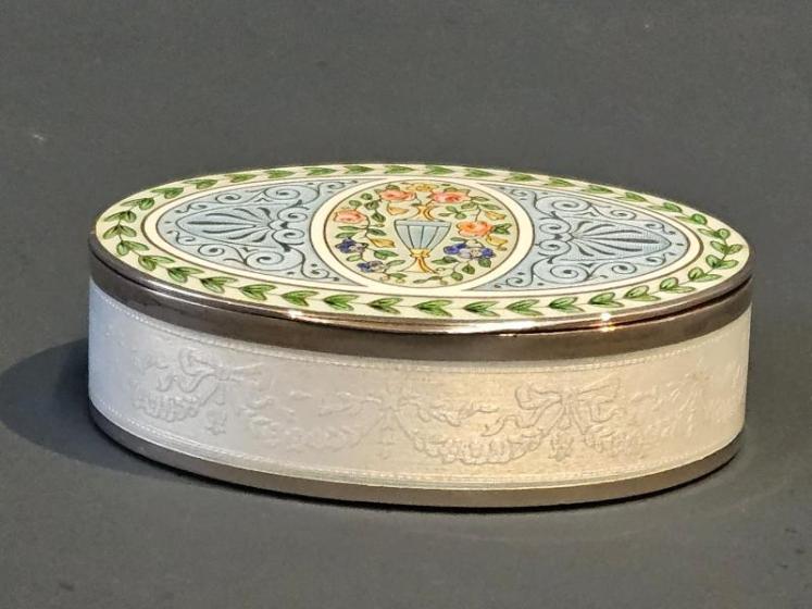 Outstanding Silver and Enamel Table Box - Image 3