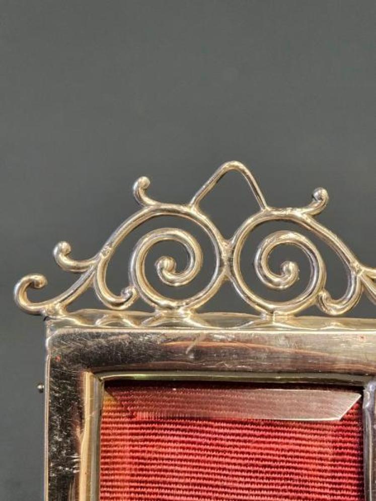 Pair of Small Victorian Silver Photo Frames - Image 6