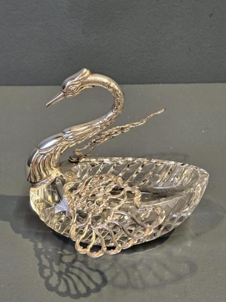 Edwardian Silver and Crystal Swan Bon Bon Dish - Image 4