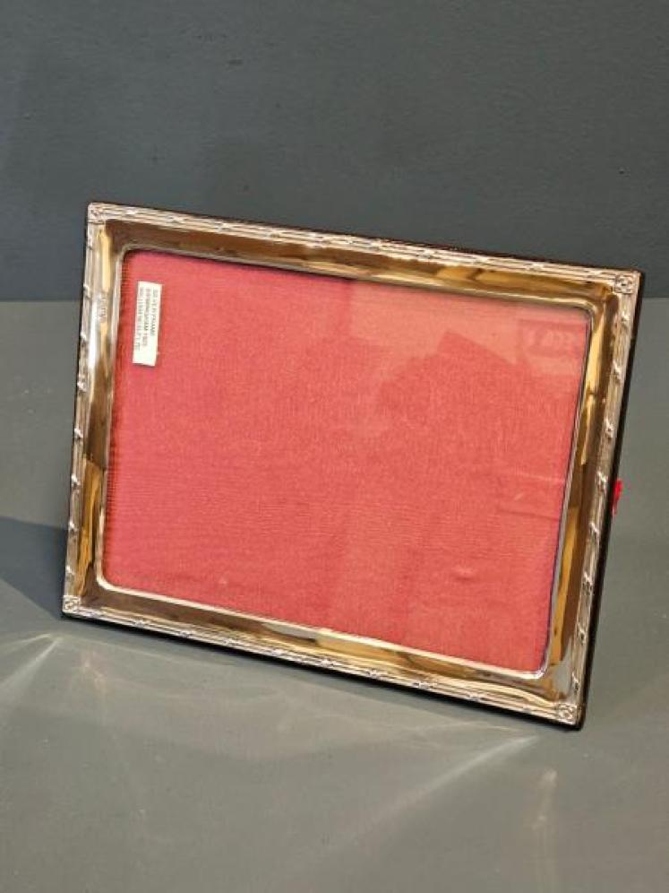 Silver Ribbon Border Photo Frame - Image 6