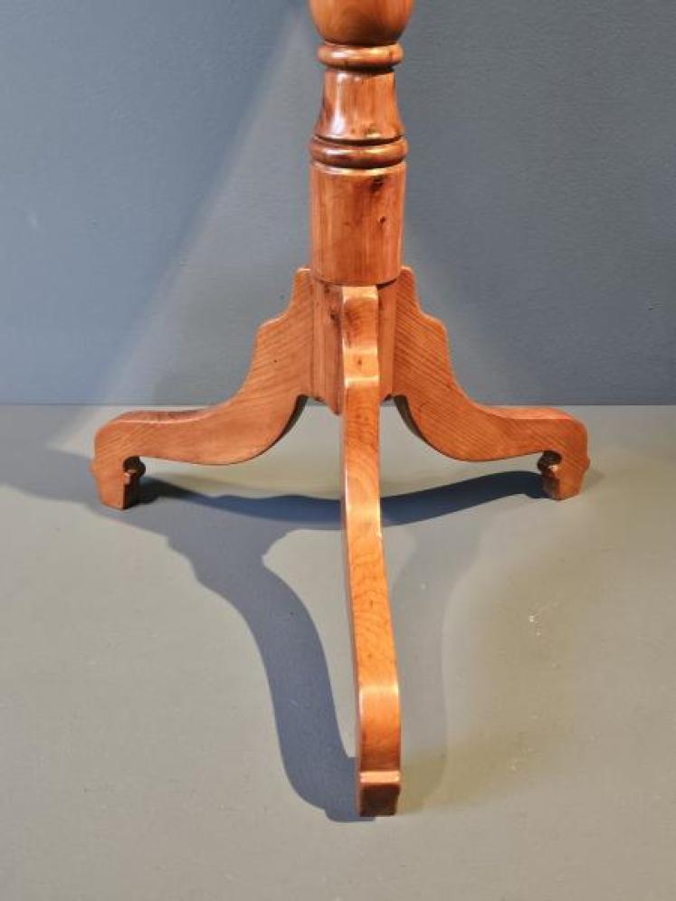 George III Yew Wood Wine Table - Image 2