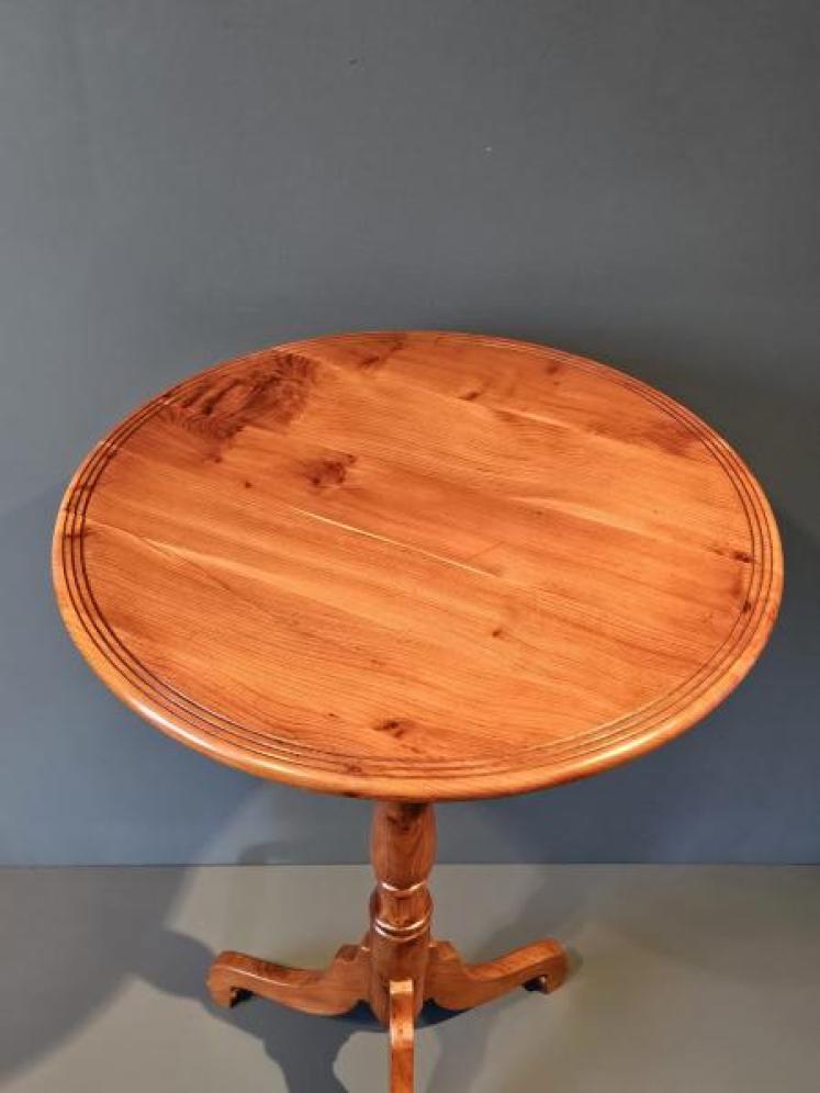 George III Yew Wood Wine Table - Image 3