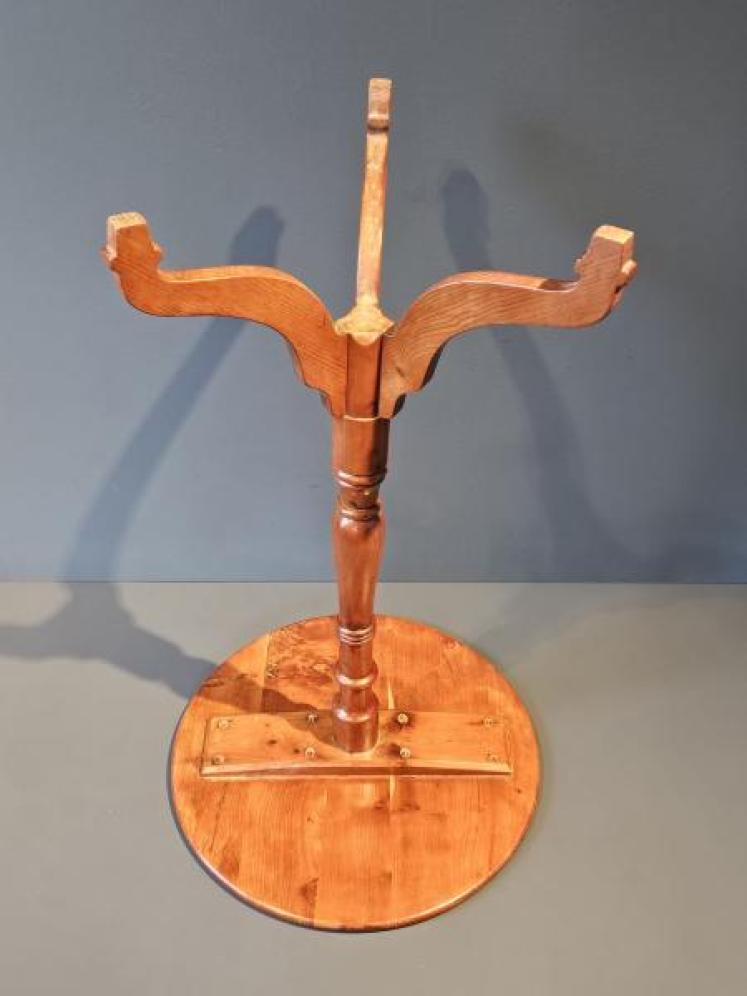 George III Yew Wood Wine Table - Image 4