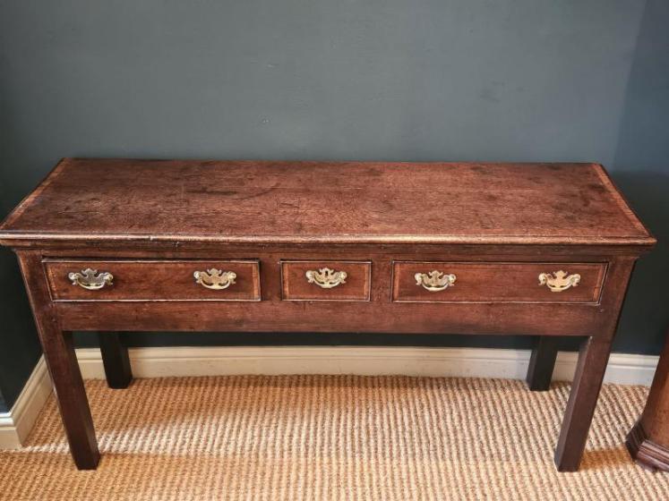 George II Three Drawer Oak Dresser  - Image 2