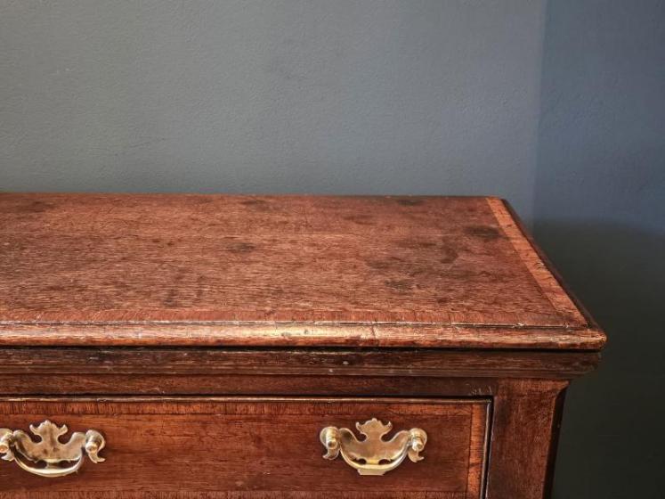 George II Three Drawer Oak Dresser  - Image 5