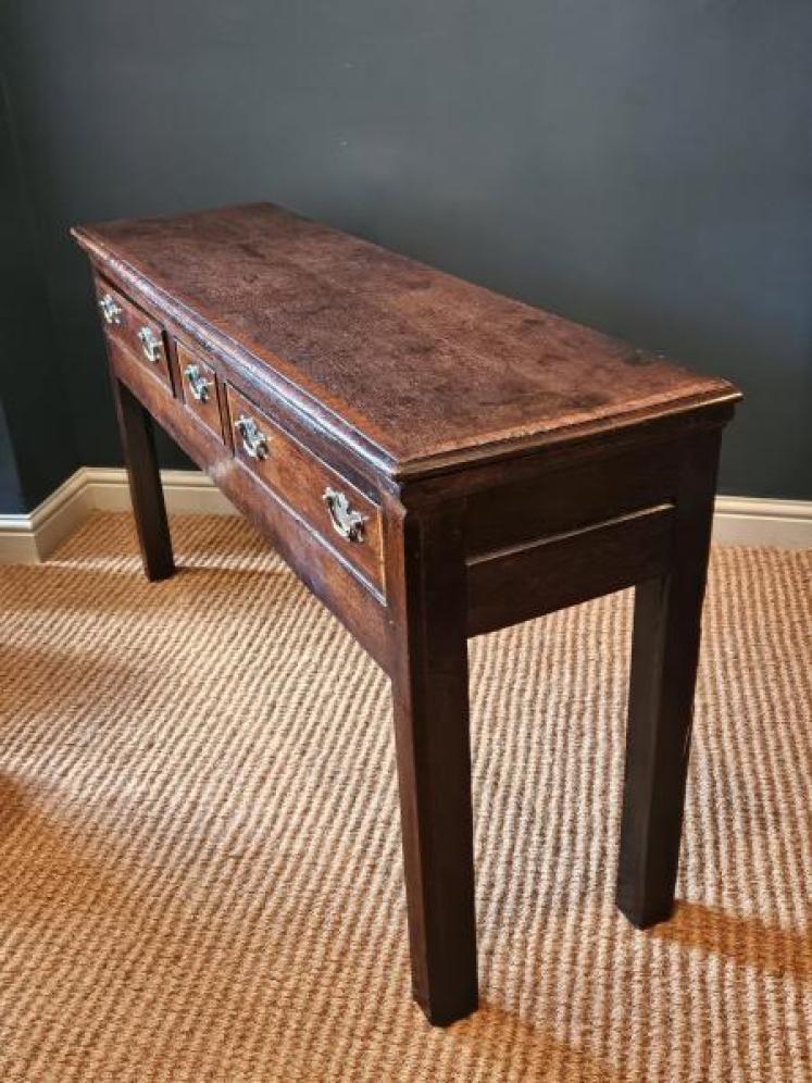 George II Three Drawer Oak Dresser  - Image 6