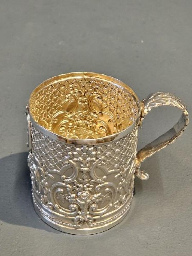 Victorian Embossed and Frosted Silver Mug - Image 2