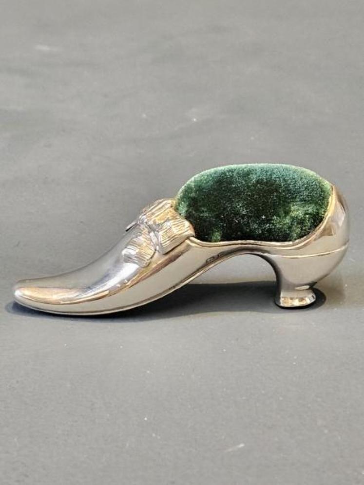 Edwardian Silver Ladies Shoe Pin Cushion - Image 1
