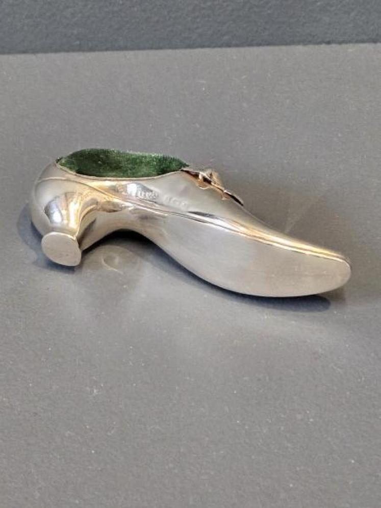 Edwardian Silver Ladies Shoe Pin Cushion - Image 2