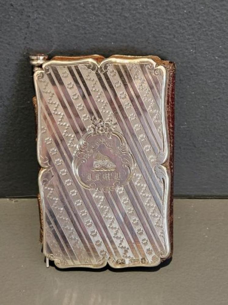 Fine Quality Aide-mémoire by Nathaniel Mills - Image 1