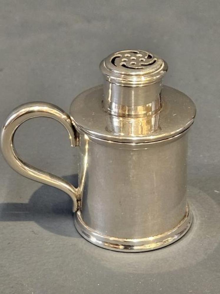 George III Silver Pounce Pot - Image 4