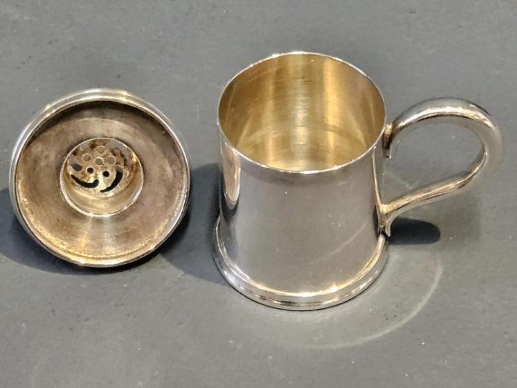 George III Silver Pounce Pot - Image 5