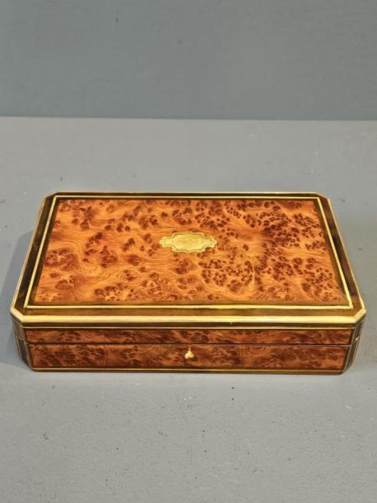 Mid Victorian Amboyna and Brass Inlaid Card Box - Image 2