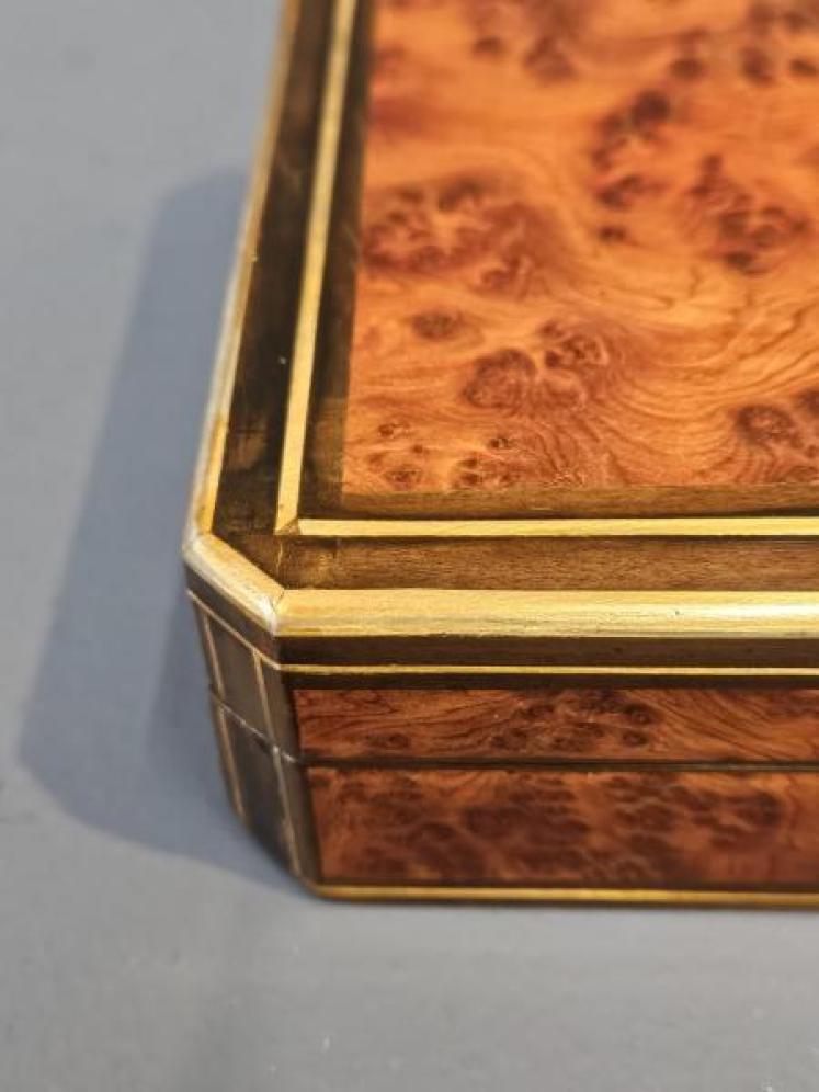 Mid Victorian Amboyna and Brass Inlaid Card Box - Image 4