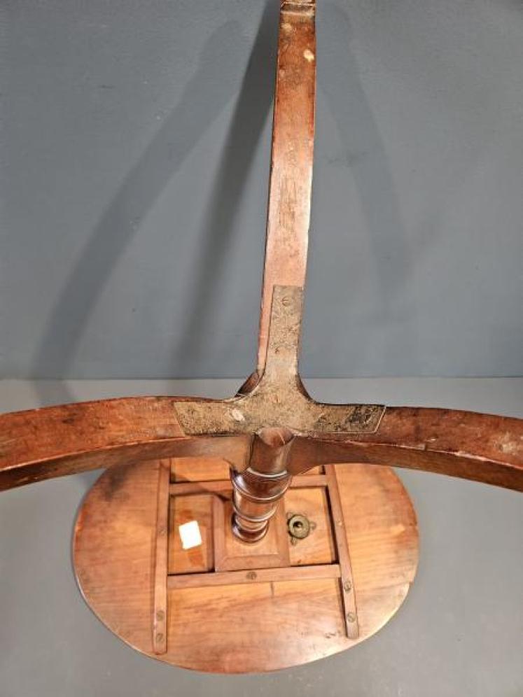 Superb George III Cherry Wood Oval Top Tripod Table - Image 5