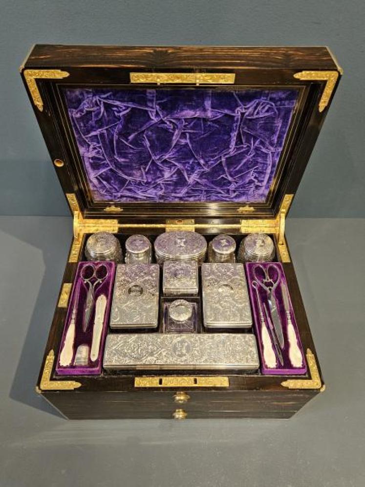 Quality Victorian Coromandel, Silver and Mother of Pearl Dressing Box - Image 2