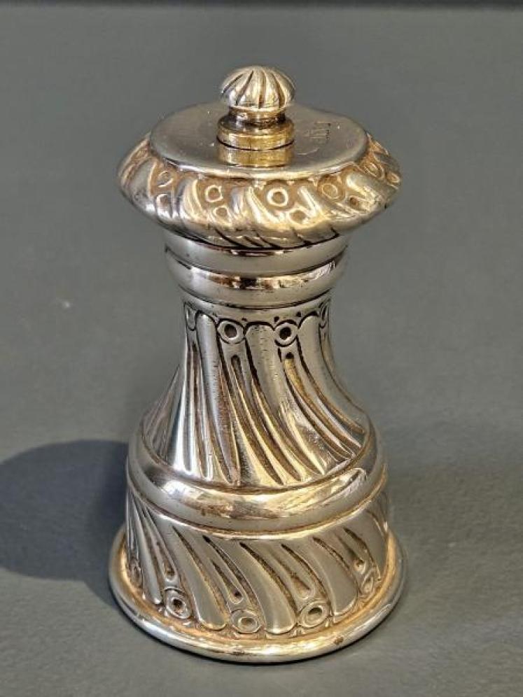 Victorian Silver Pepper Grinder  - Image 6